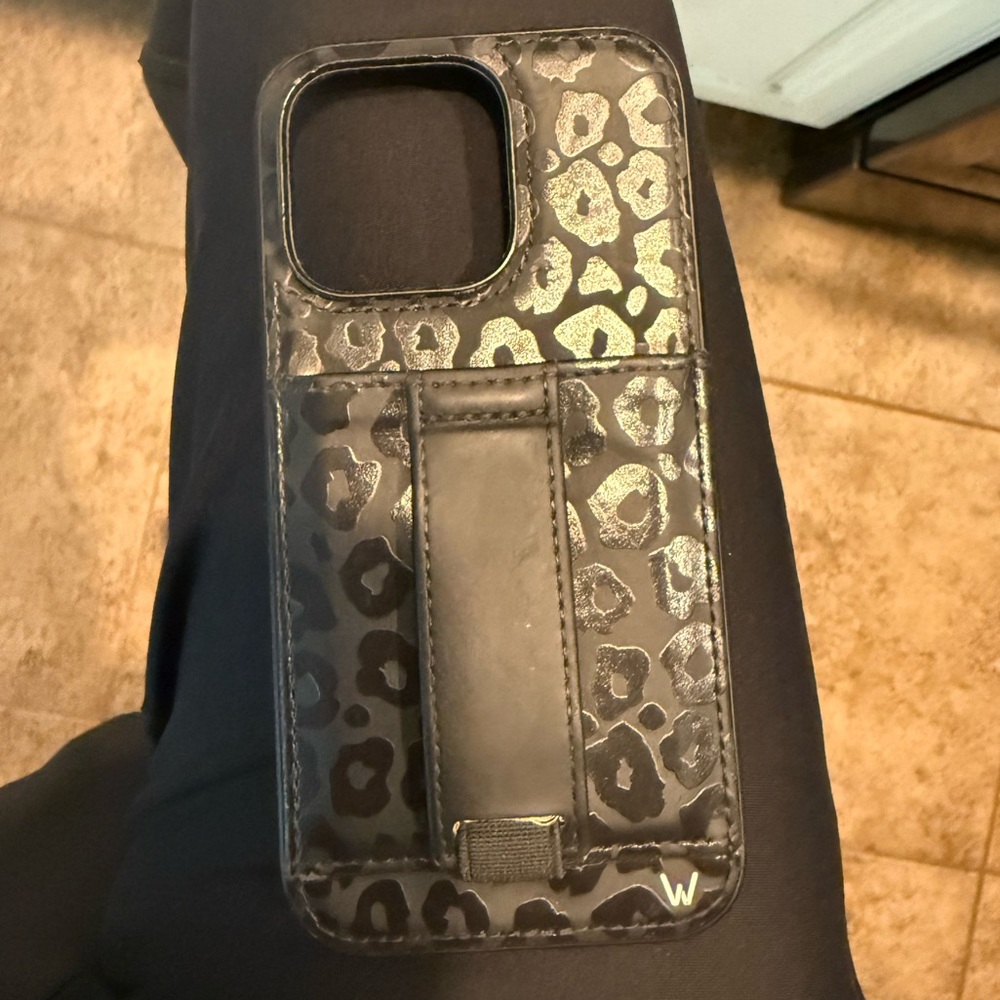 Black Leopard Walli IPhone 14 Pro Case